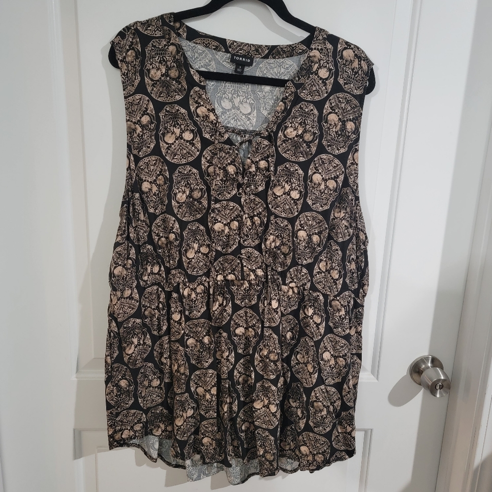 Skull Blouse with Pockets